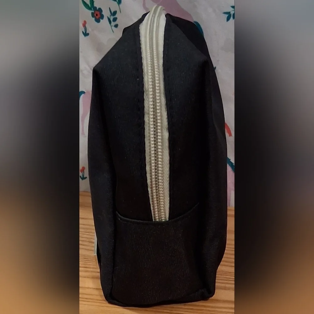 NWT Salvatore Ferragamo & Alitalia Magnifica Black Nylon Cosmetic Toiletry Pouch